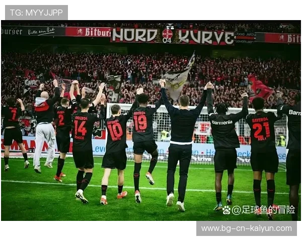 勒沃库森中前场整体移动默契，霍夫曼调度如行云流水